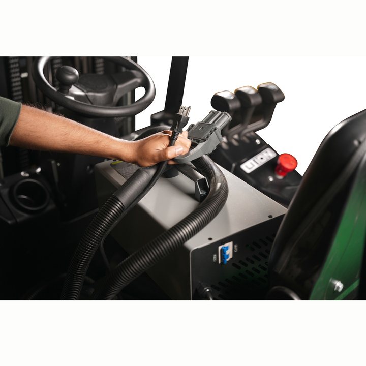 Warehouse stacker lift truck