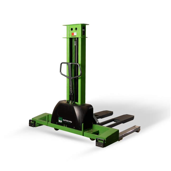 Compact self-loading stacker for last-mile delivery services sumachay