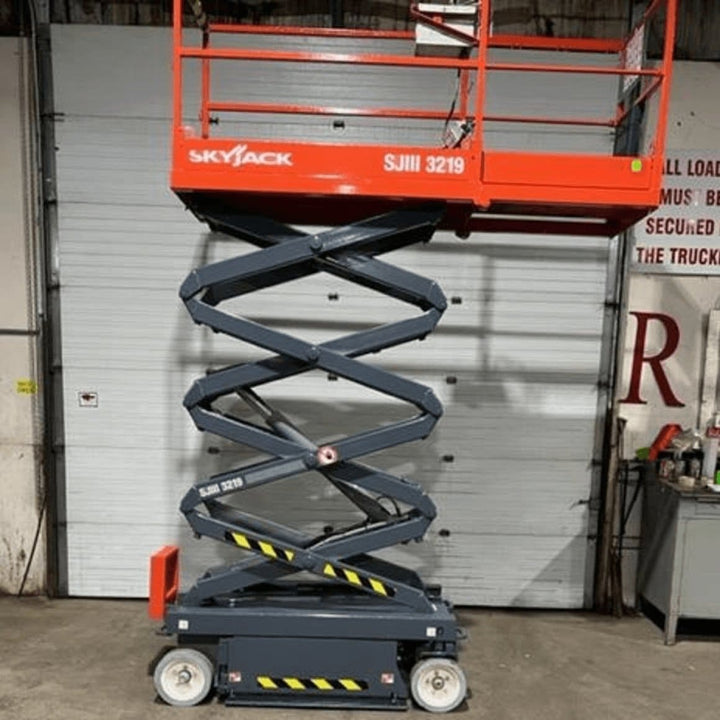 25' Skyjack Scissor Lift-Sumachay